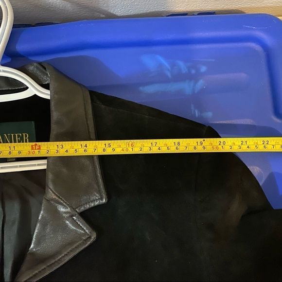 Danier Genuine Leather Suede Collared Zipper Black Jacket Size Plus small - Picture 7 of 7